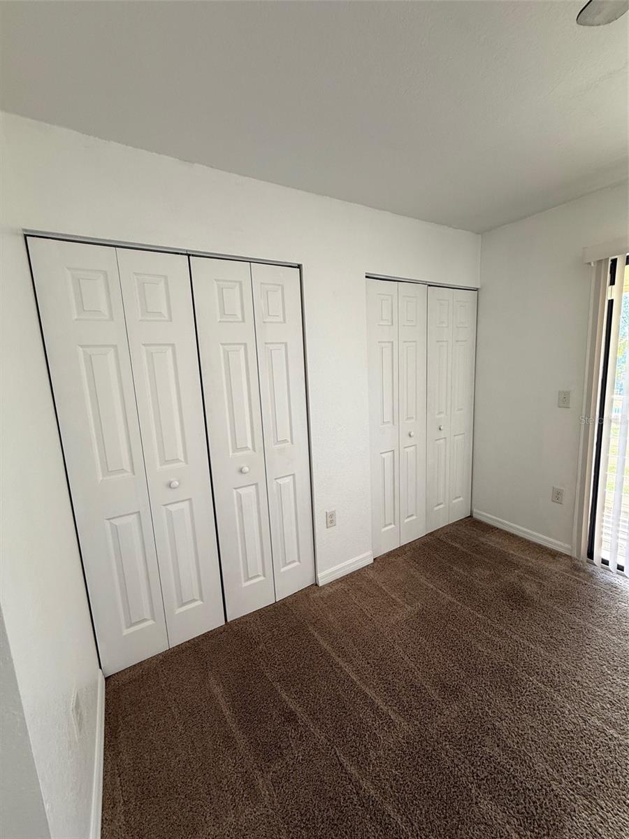 Image 16 of 39 For 22710 Watersedge Boulevard 73