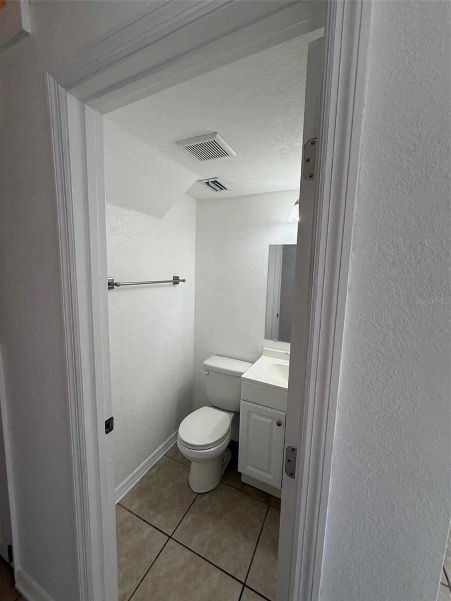 Image 4 of 39 For 22710 Watersedge Boulevard 73