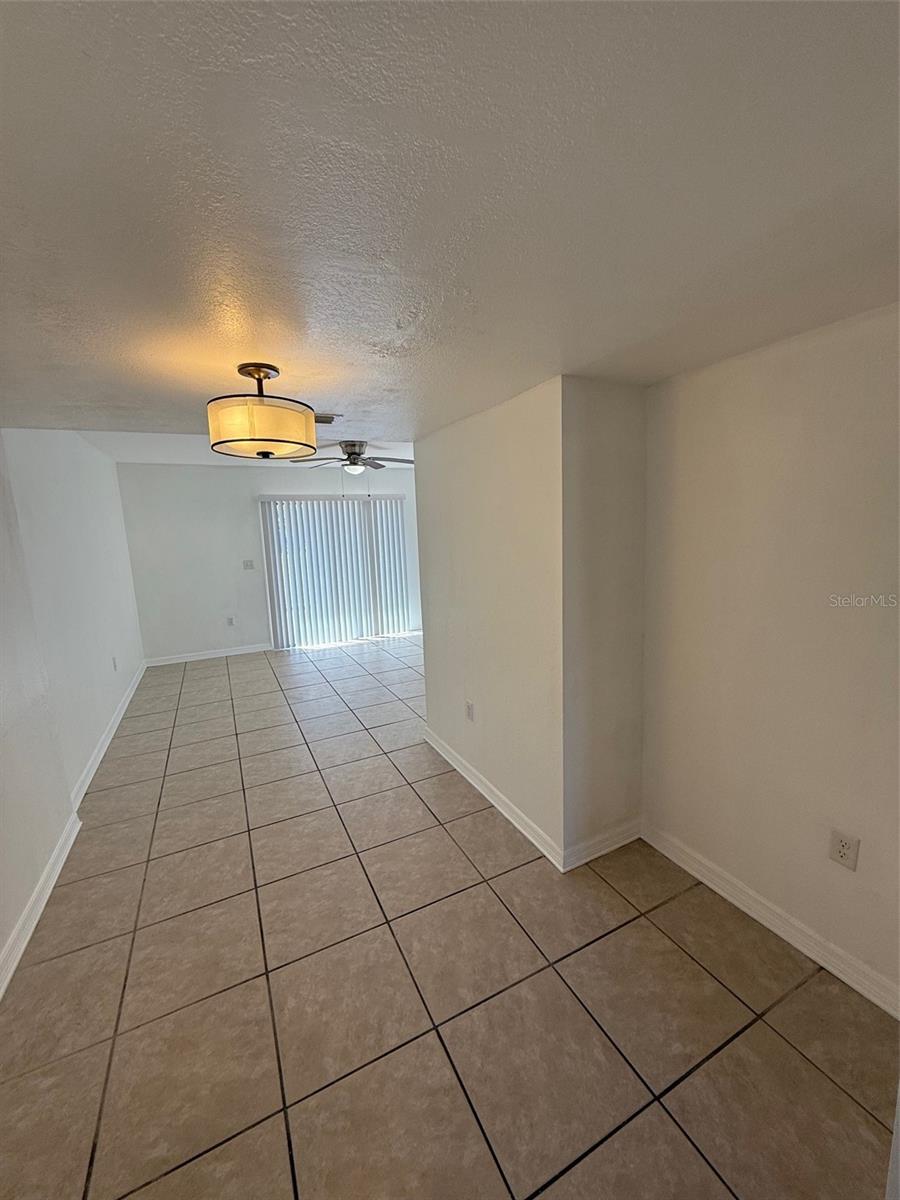 Image 9 of 39 For 22710 Watersedge Boulevard 73