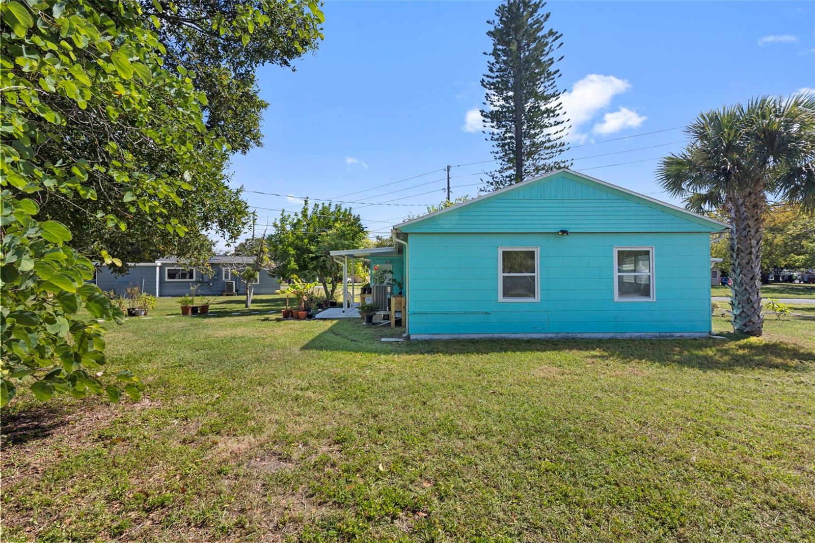 Listing photo id 28 for 7001 13th Street N