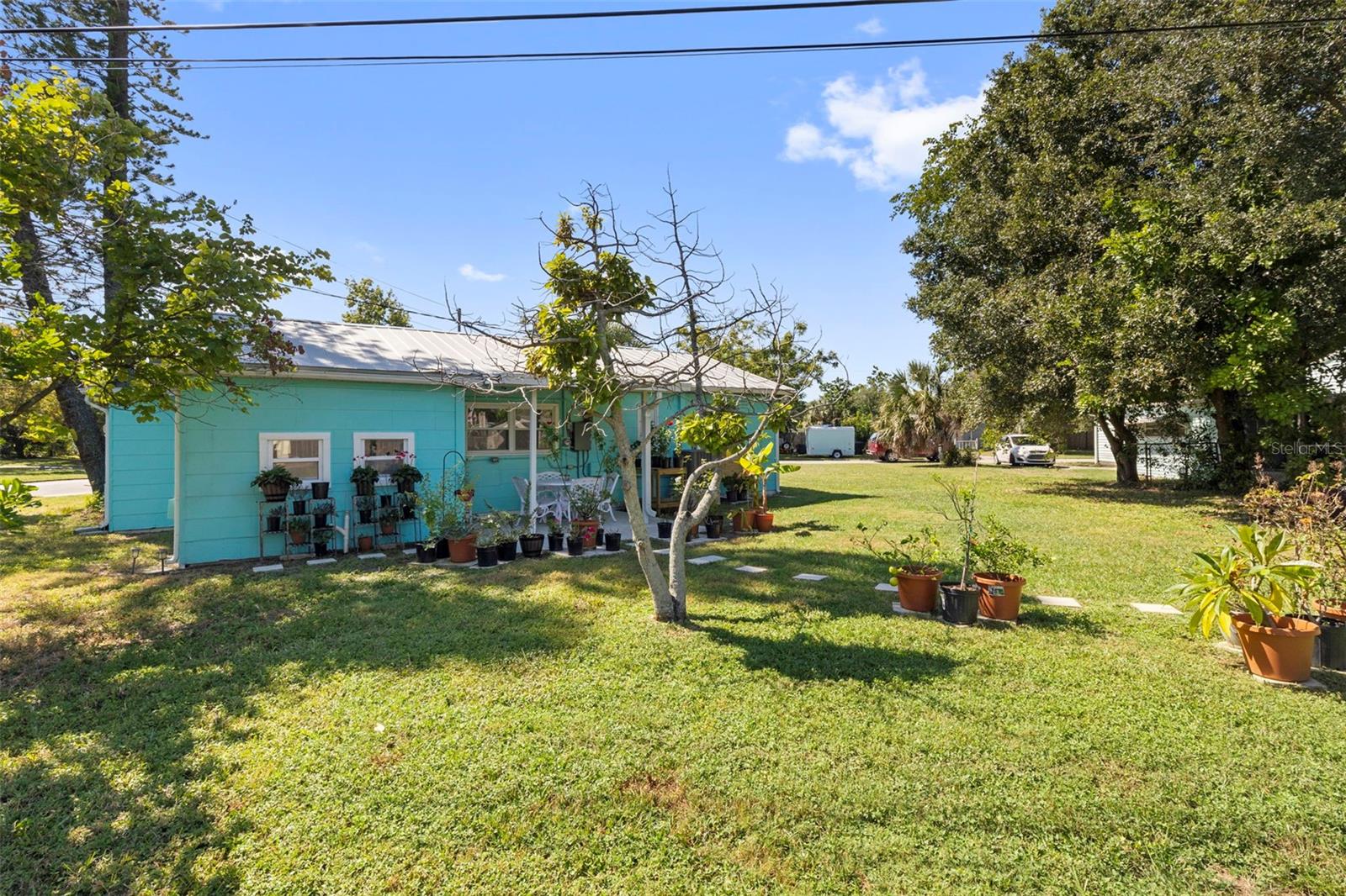 Listing photo id 32 for 7001 13th Street N