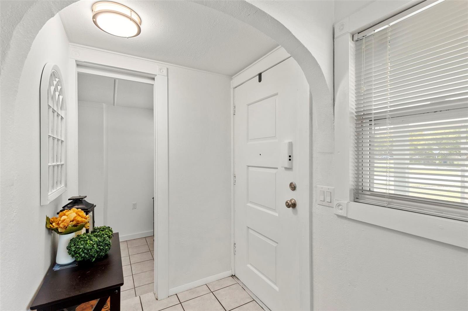 Listing photo id 6 for 7001 13th Street N