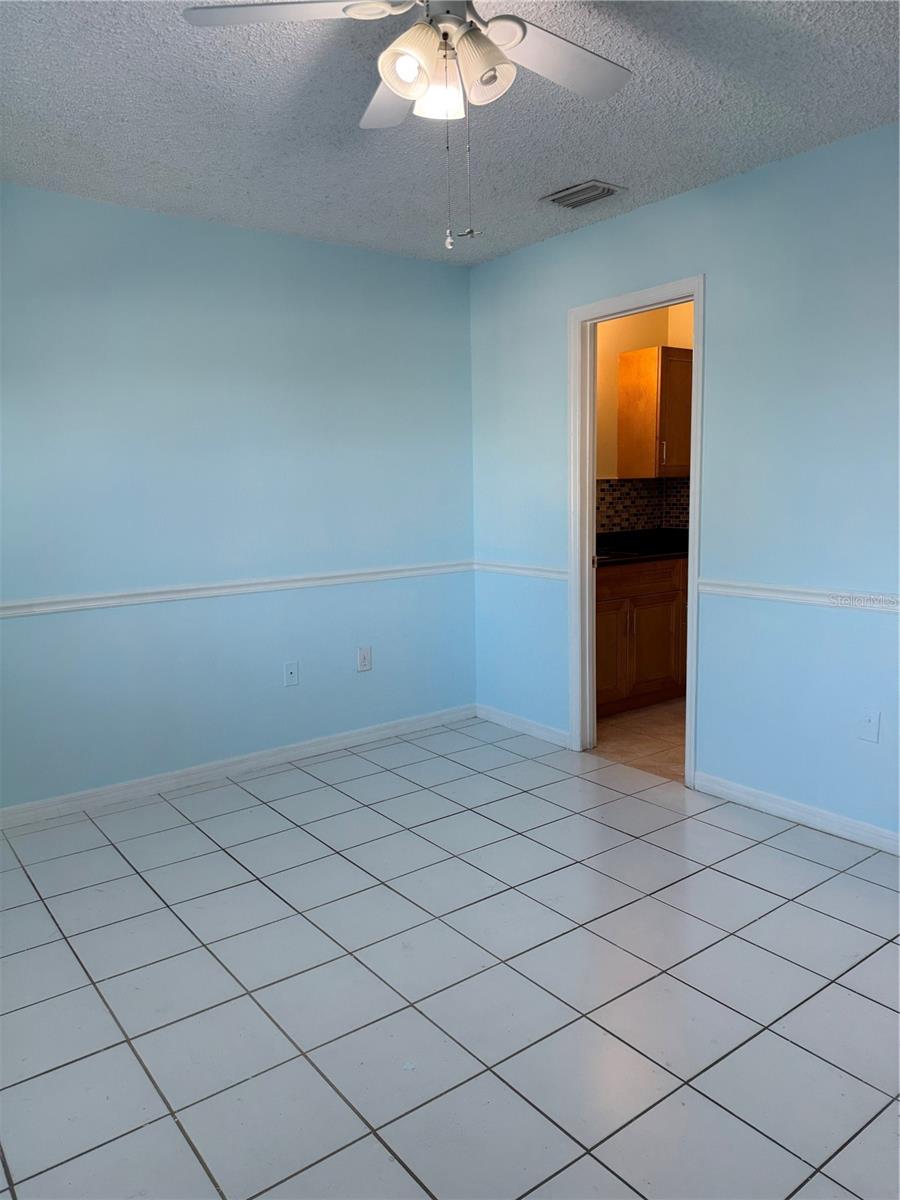 Image 15 of 27 For 4414 Clark Avenue 13