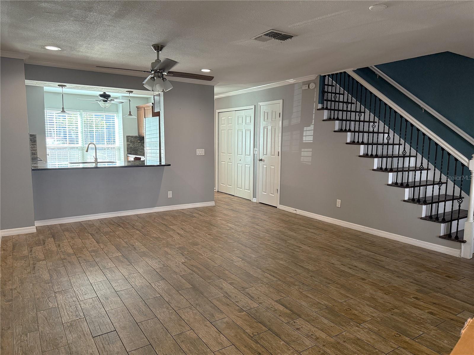 Image 5 of 28 For 16335 Rambling Vine Drive W