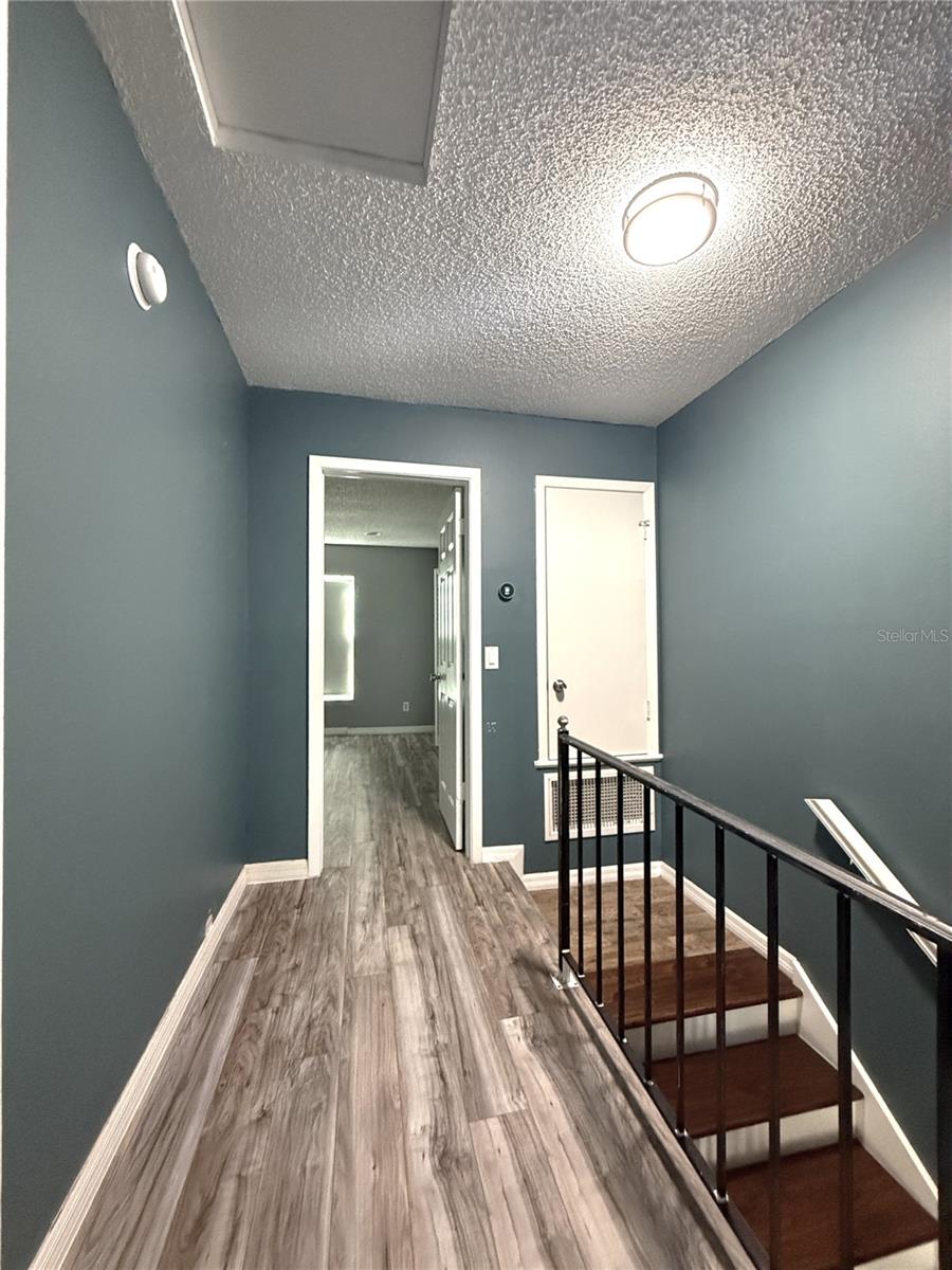 Image 9 of 28 For 16335 Rambling Vine Drive W