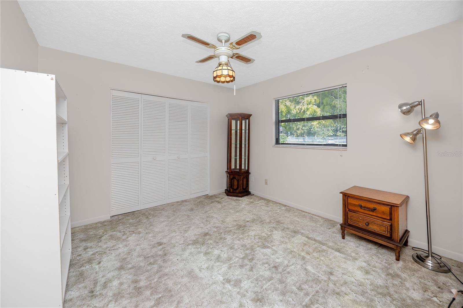 Listing photo id 29 for 2150 55th Street N