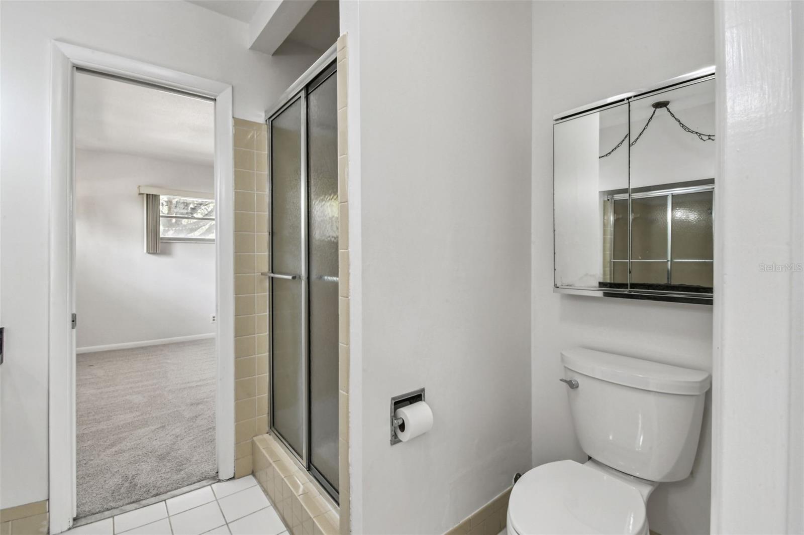 Listing photo id 5 for 513 Rollingview Drive