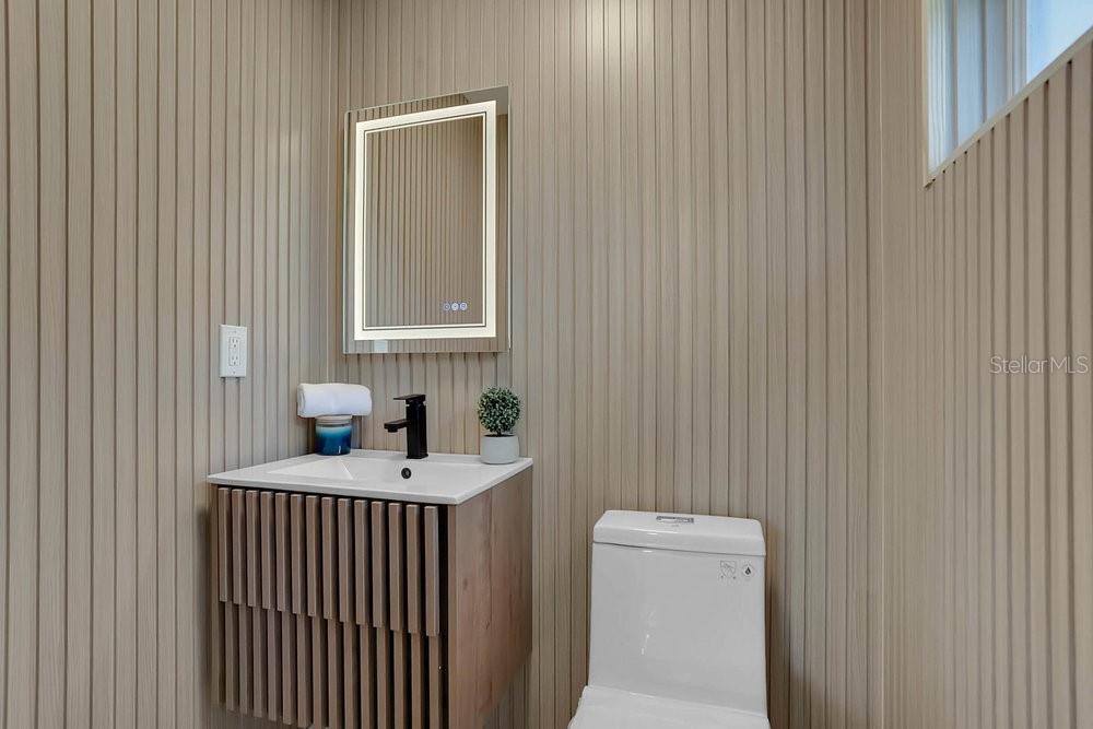 Image 11 of 21 For 3110 11th Ave N