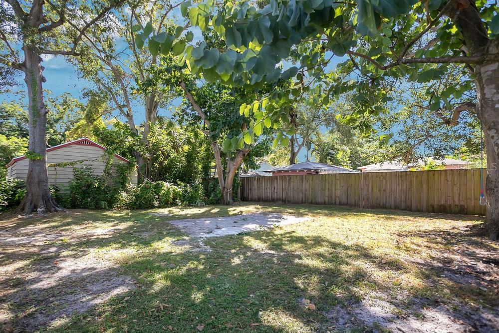 Image 18 of 21 For 3110 11th Ave N