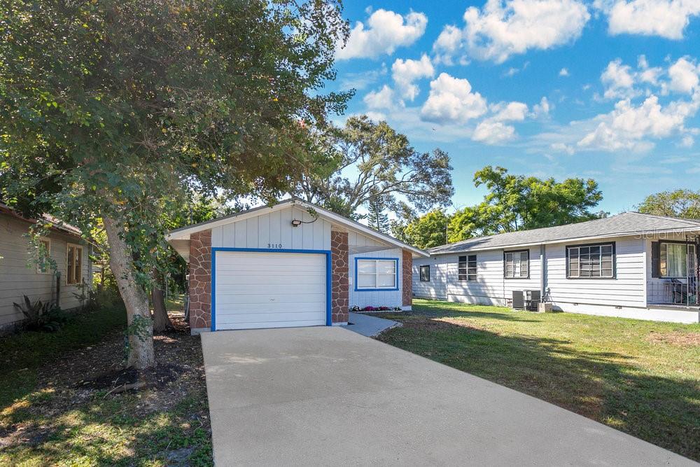 Image 2 of 21 For 3110 11th Ave N