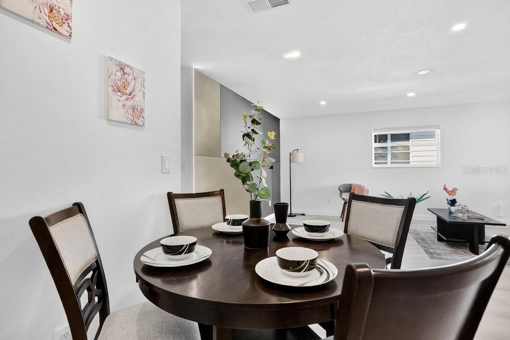 Image 7 of 21 For 3110 11th Ave N