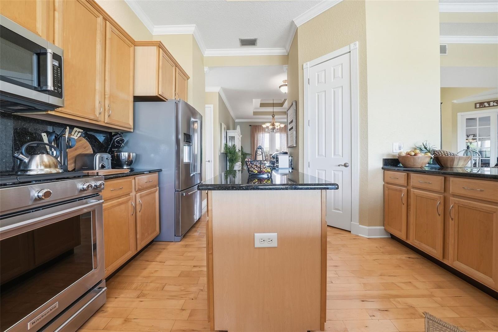 Image 17 of 86 For 122 Waterberry Drive