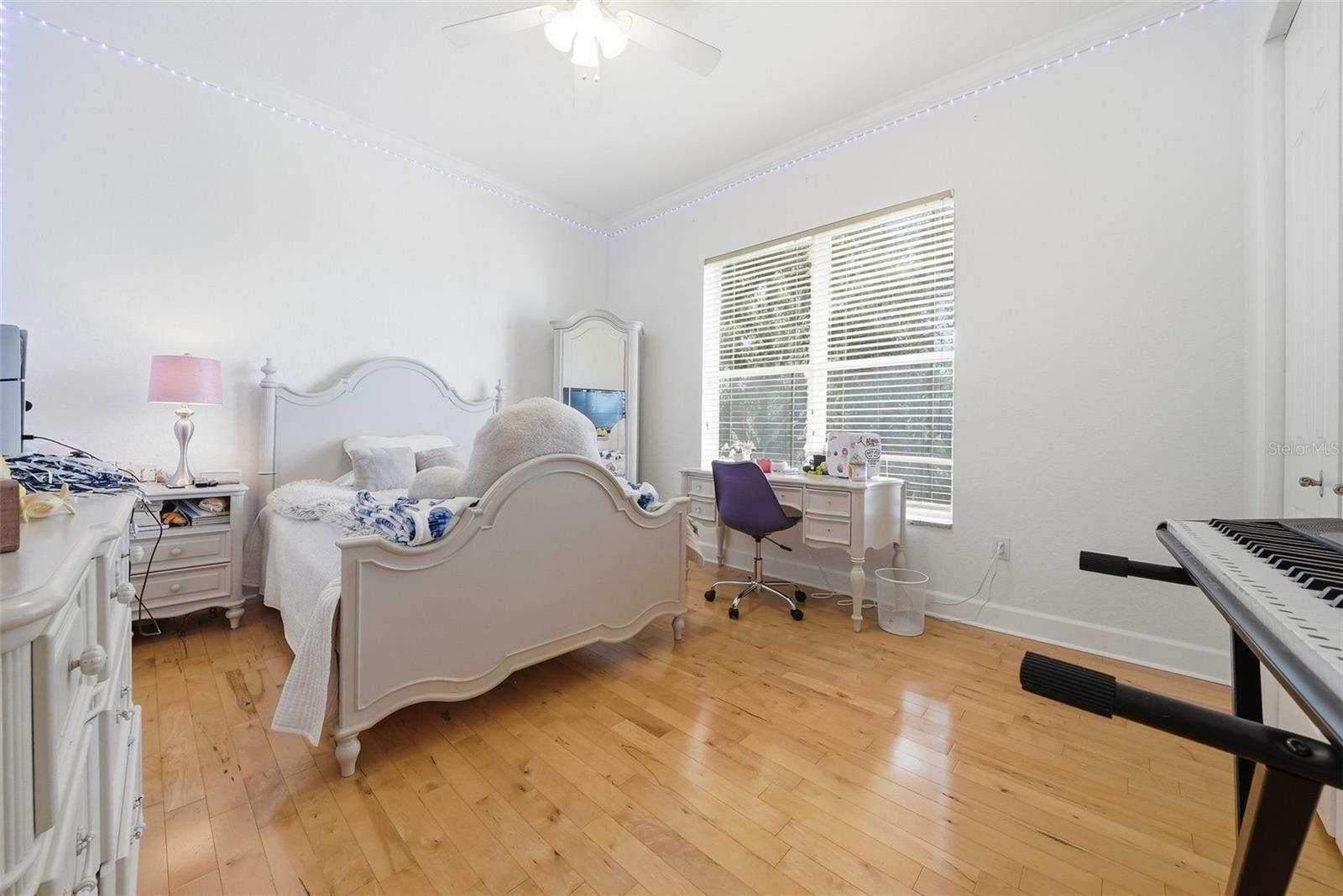 Image 36 of 86 For 122 Waterberry Drive