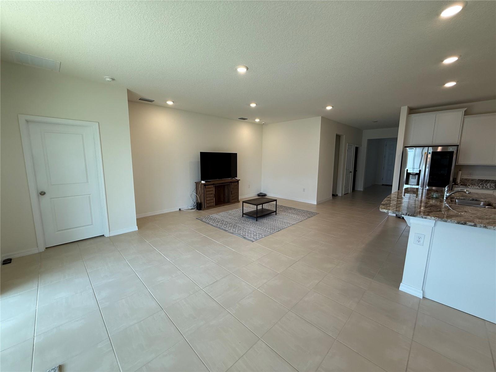 Image 17 of 30 For 7383 Steer Blade Drive