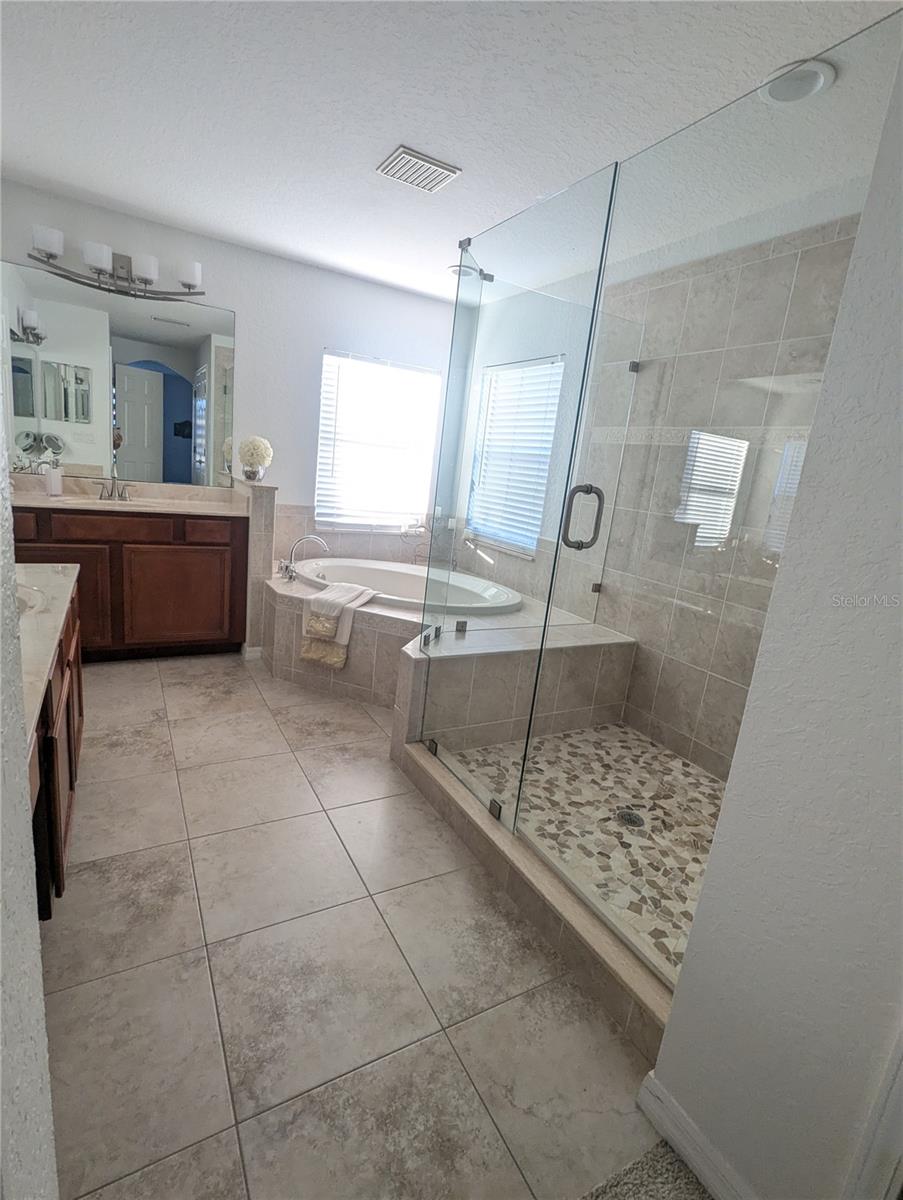 Image 18 of 22 For 3516 Hickory Hammock Loop