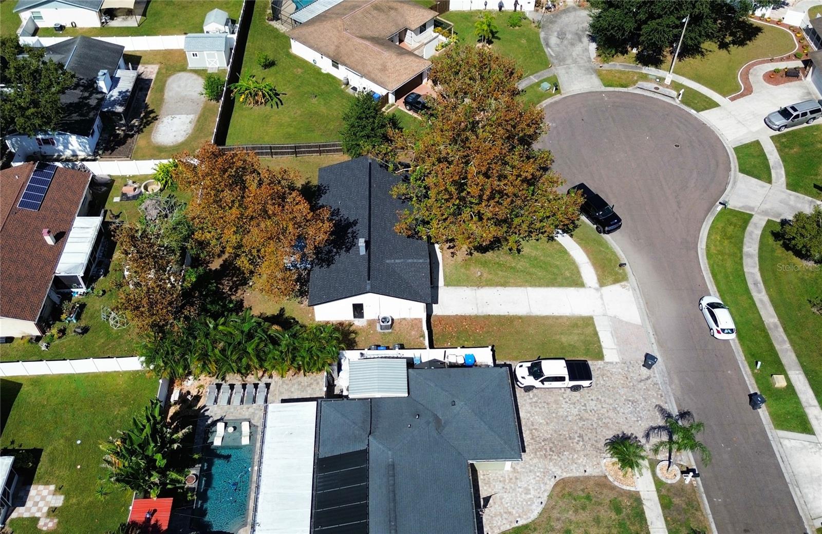 Listing photo id 17 for 3206 Las Brisas Drive