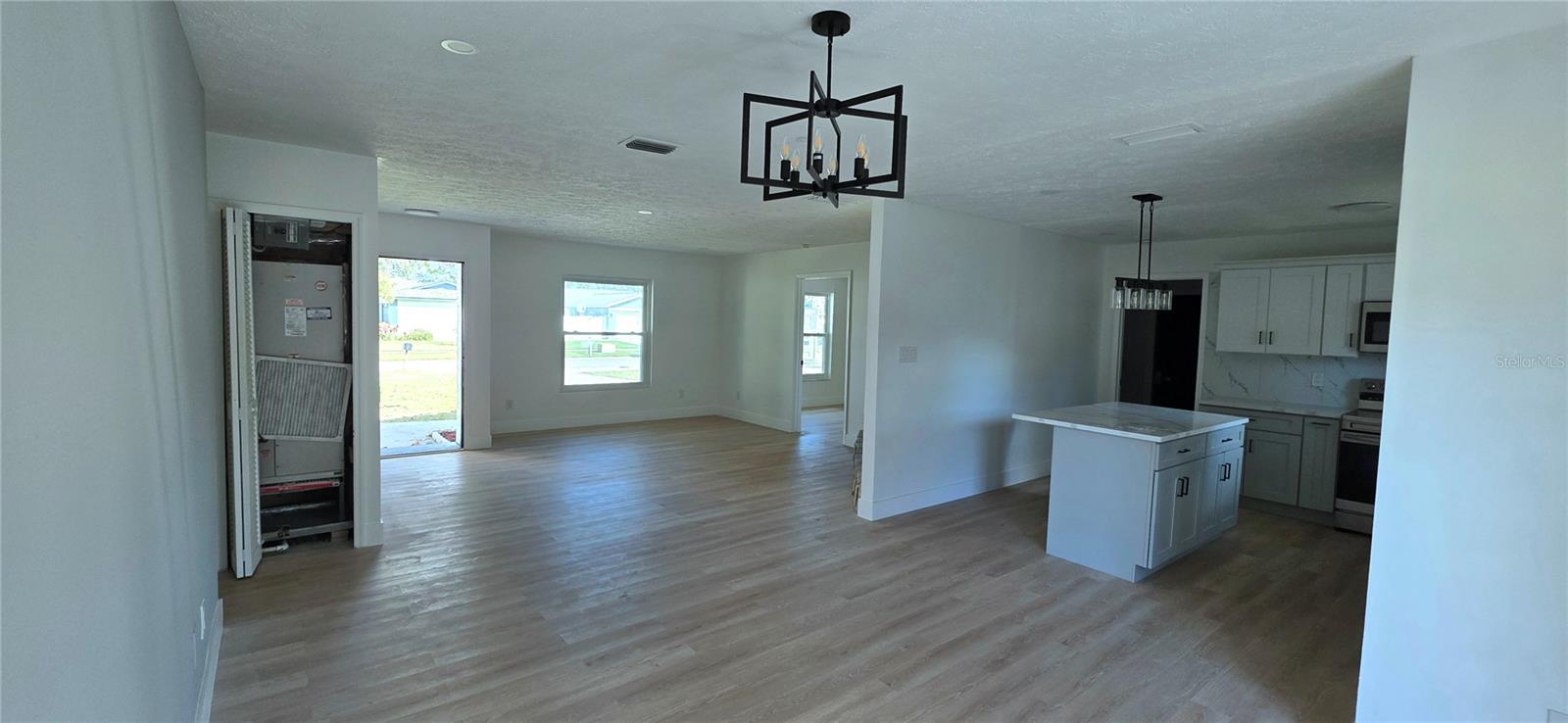 Listing photo id 29 for 3206 Las Brisas Drive