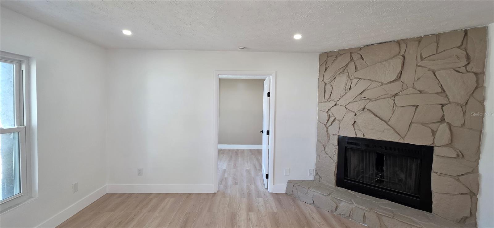 Listing photo id 33 for 3206 Las Brisas Drive