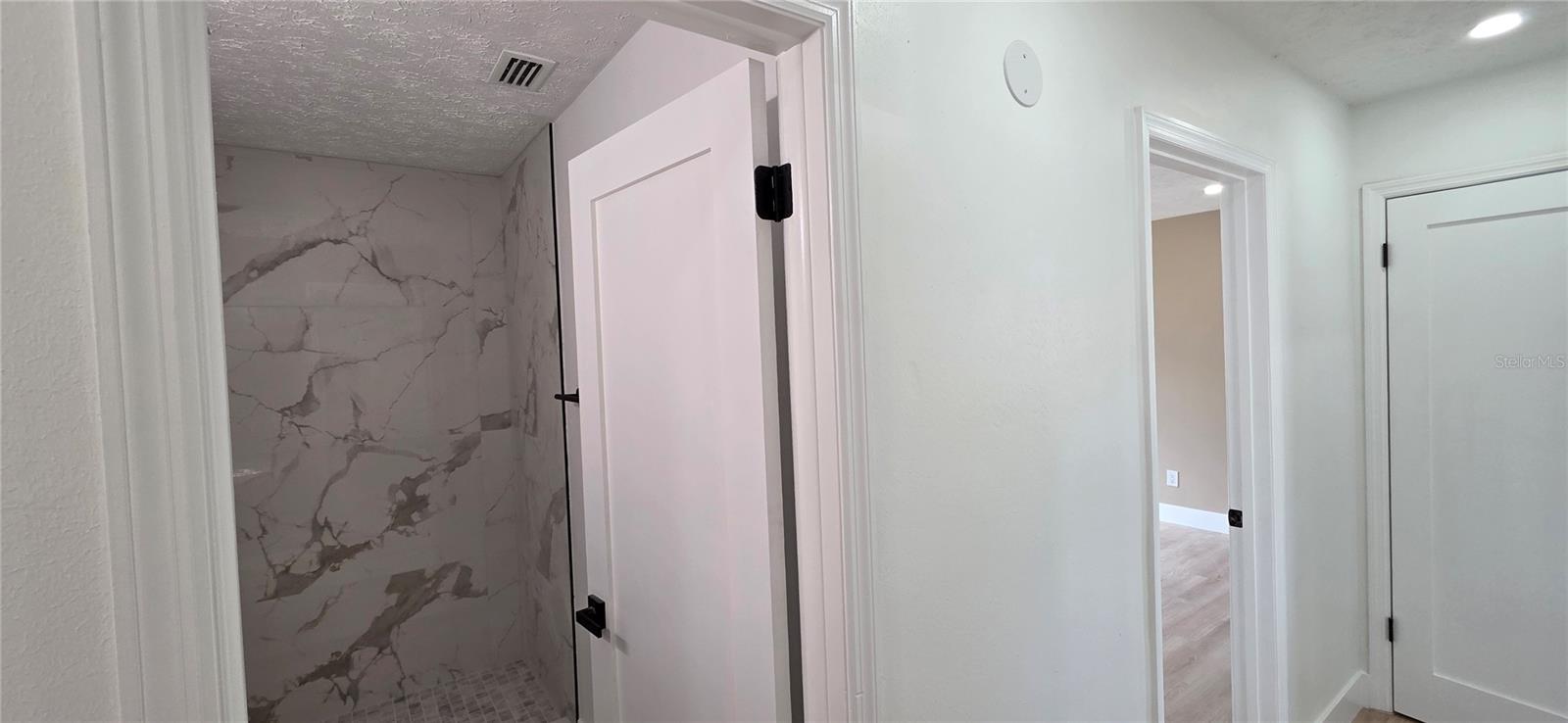 Listing photo id 49 for 3206 Las Brisas Drive