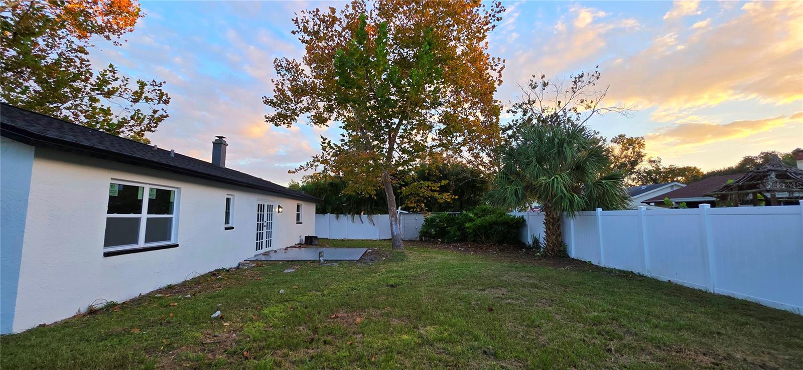 Listing photo id 62 for 3206 Las Brisas Drive