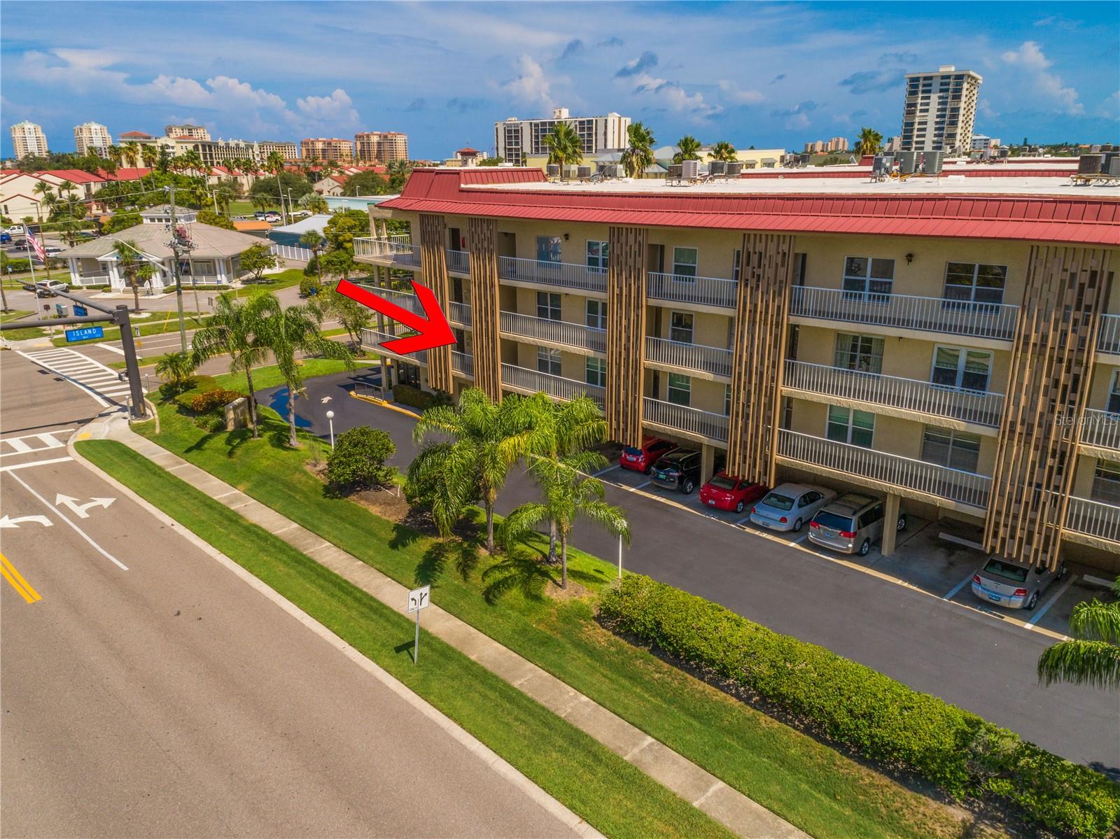 Image 39 of 48 For 105 Island Way 121