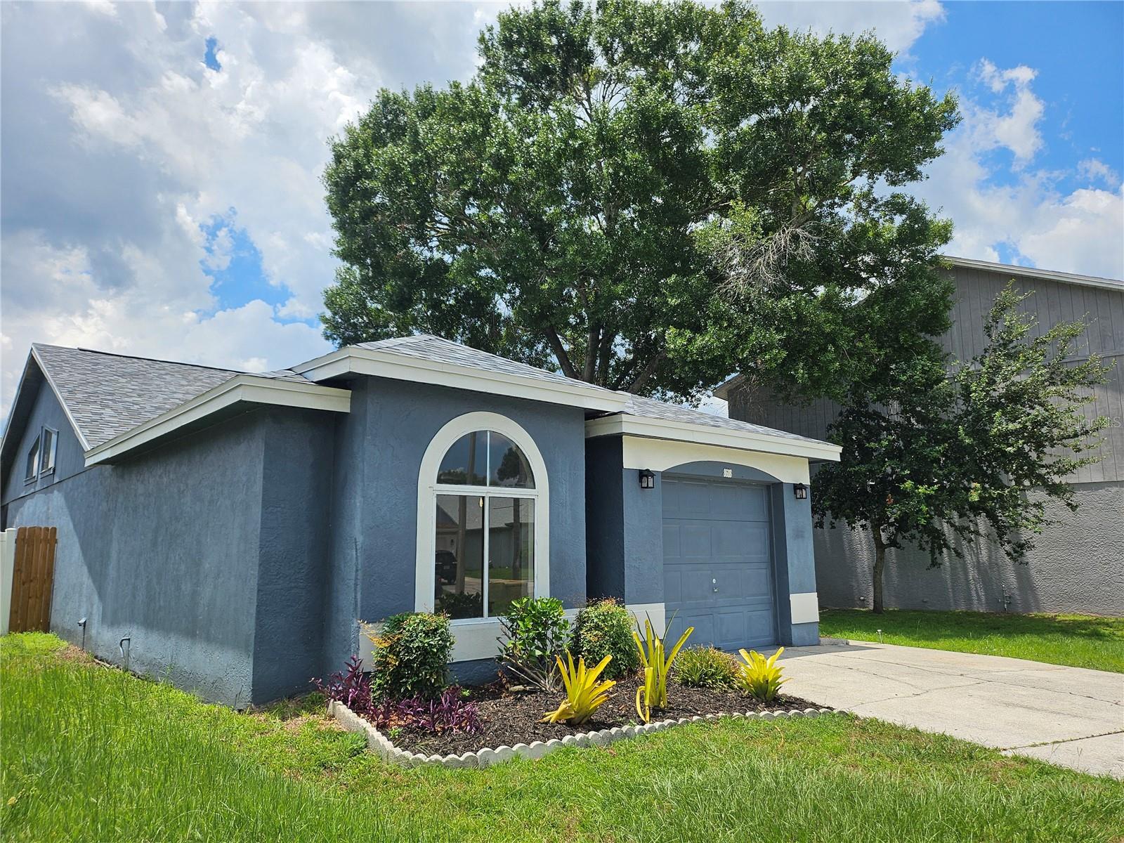 Image 4 of 6 For 8608 Twin Farms Place