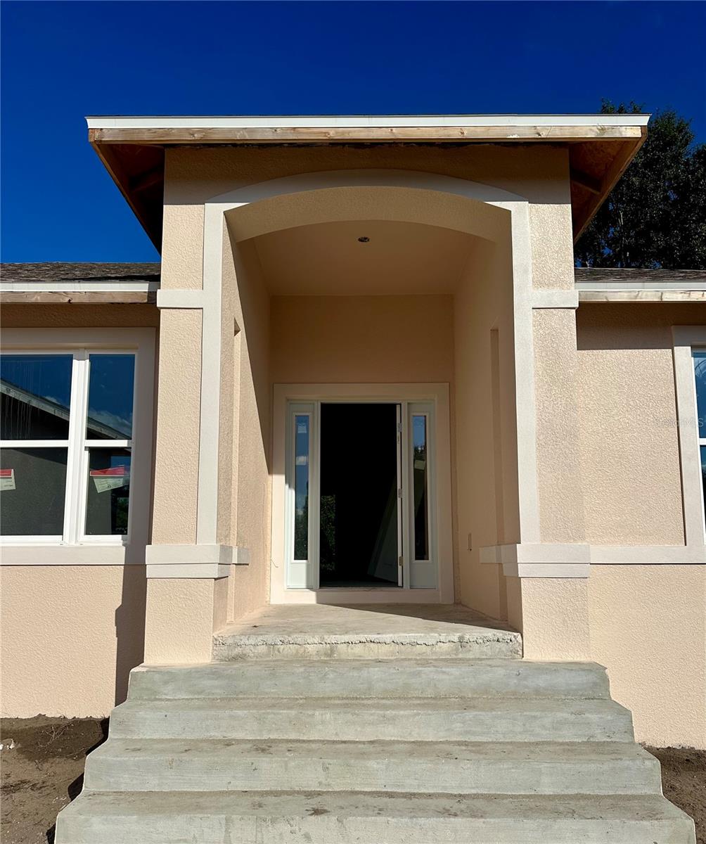 Image 2 of 12 For 7013 Remington Oaks Loop