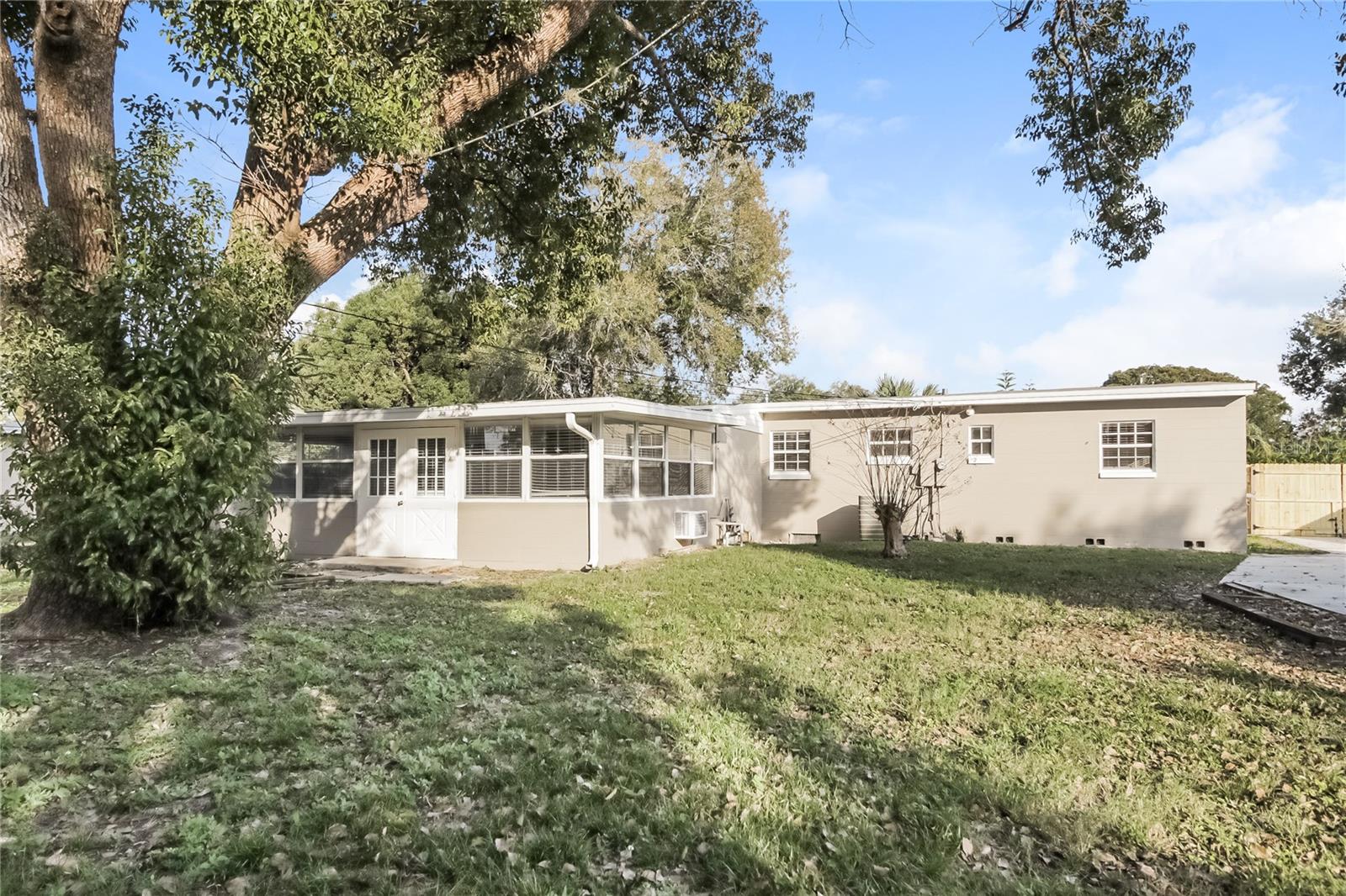 Image 15 of 16 For 1010 Sierra Lane