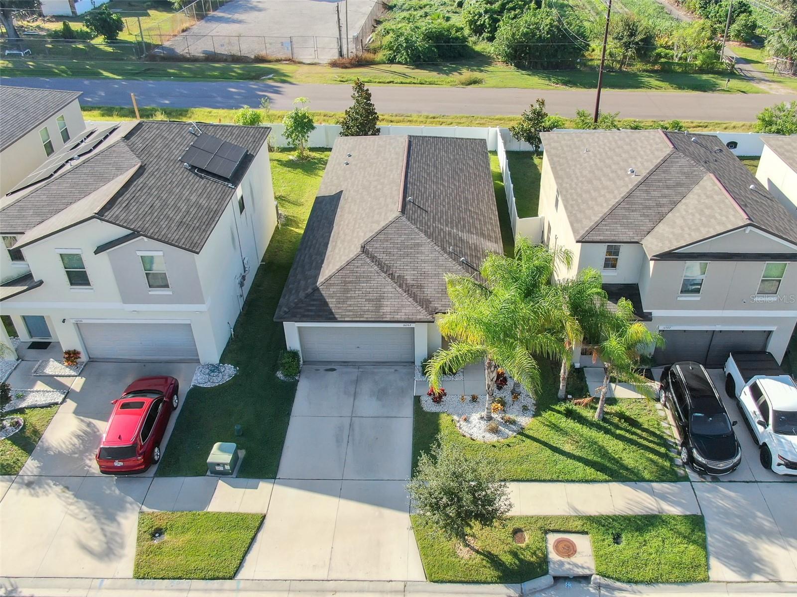 Listing photo id 17 for 10262 Carloway Hills Drive