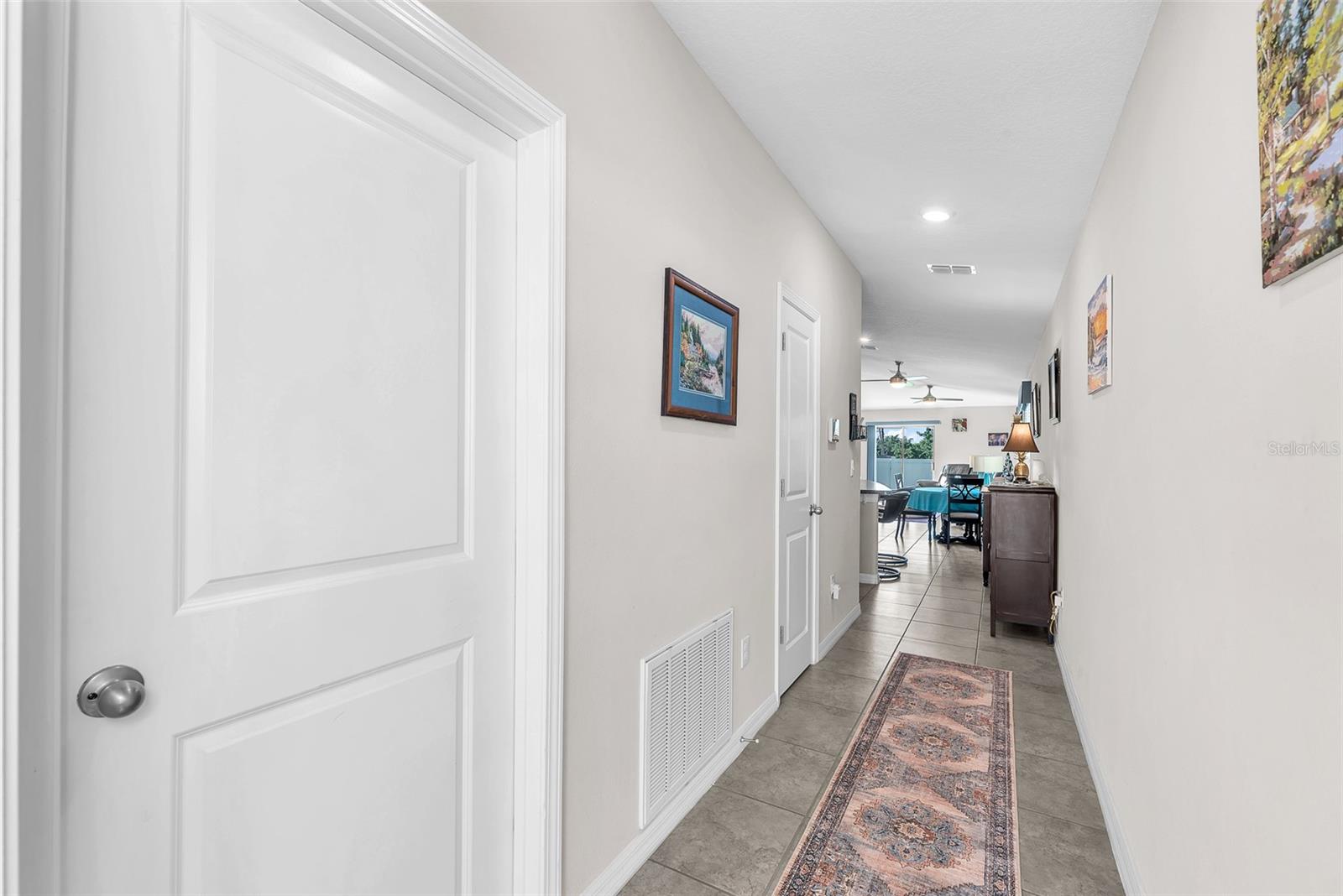 Listing photo id 1 for 10262 Carloway Hills Drive