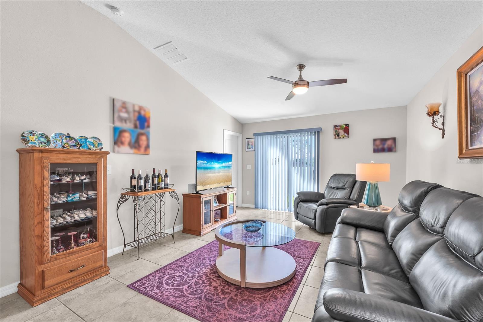 Listing photo id 7 for 10262 Carloway Hills Drive