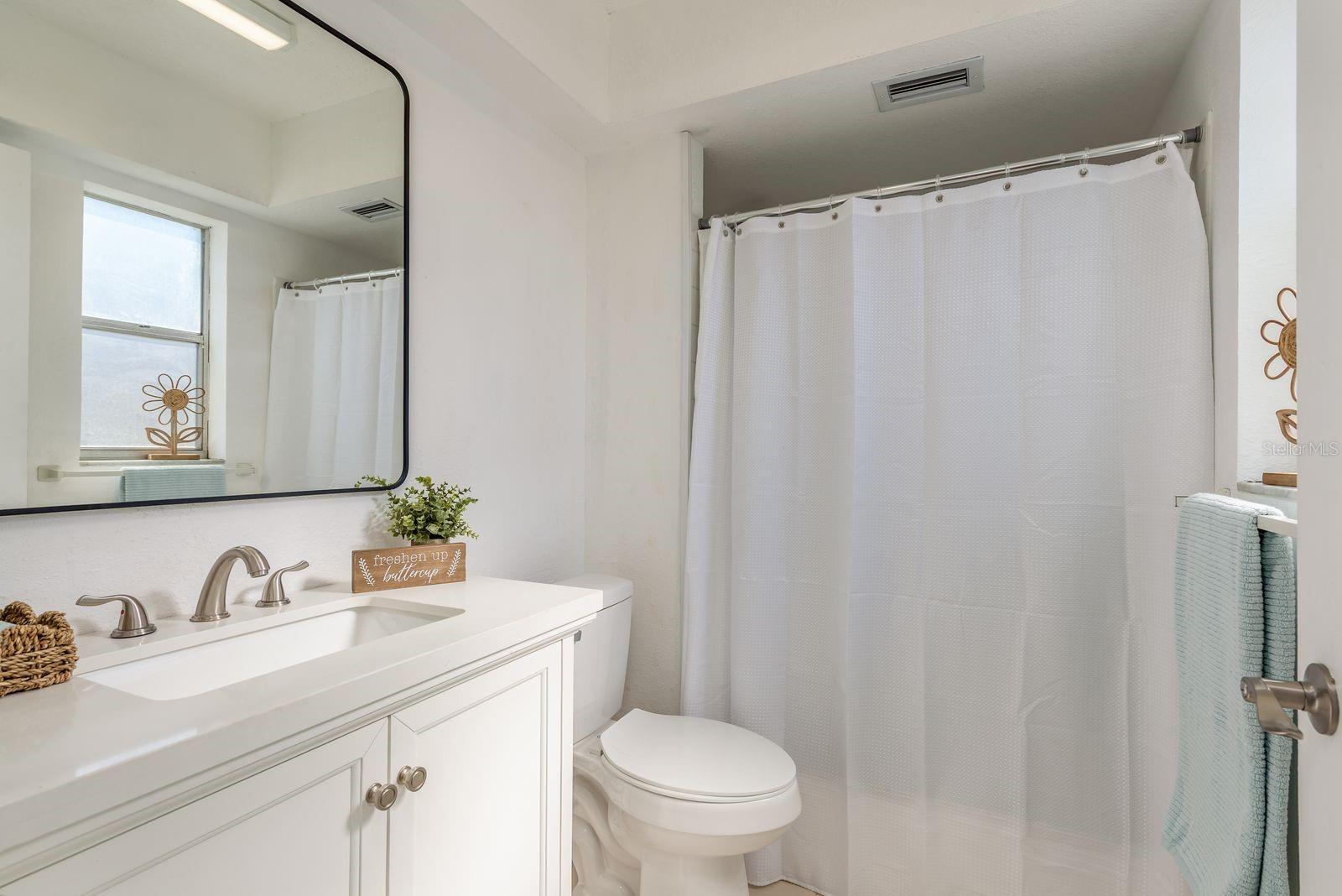 Image 11 of 35 For 2540 Southpointe Drive