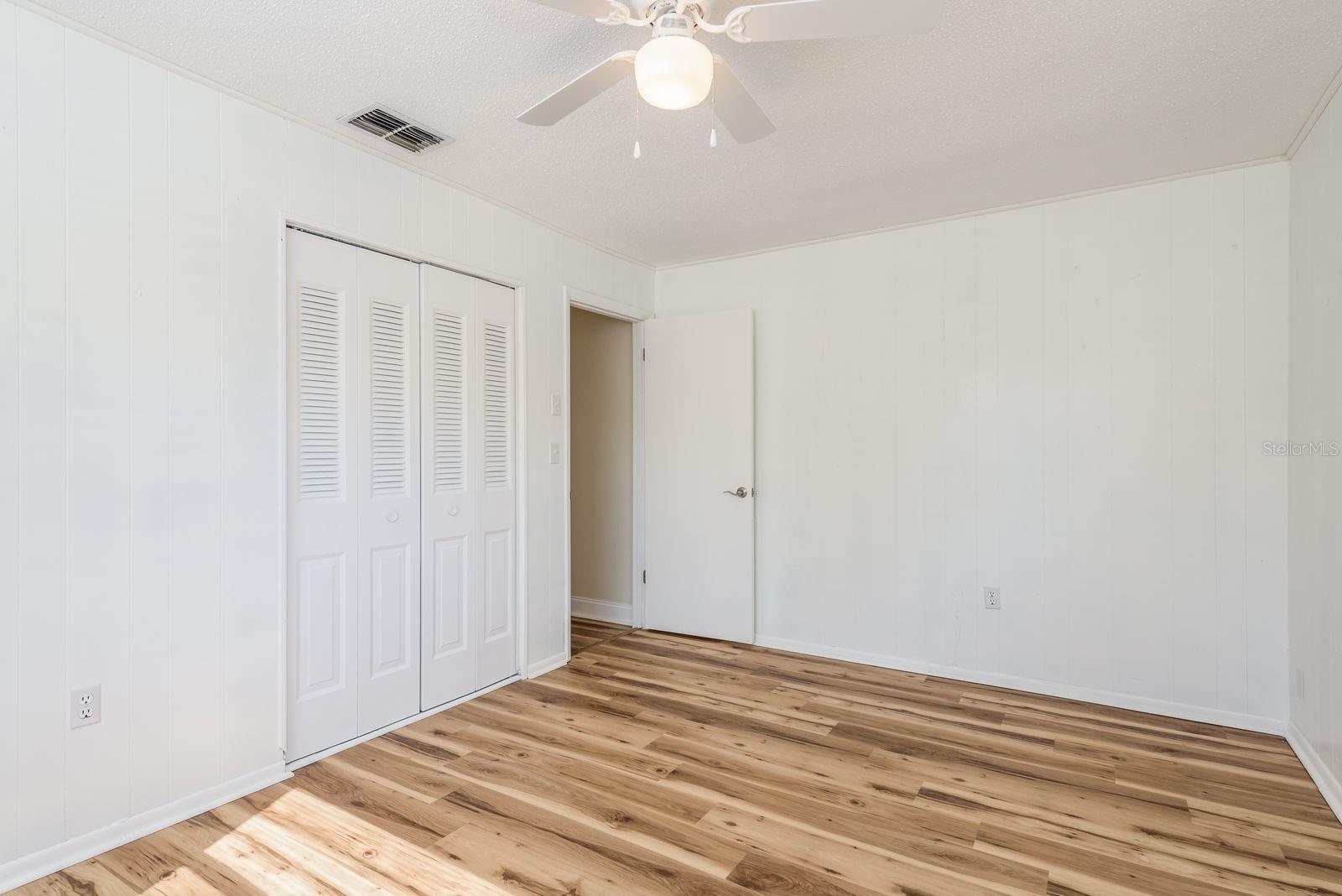 Image 18 of 35 For 2540 Southpointe Drive