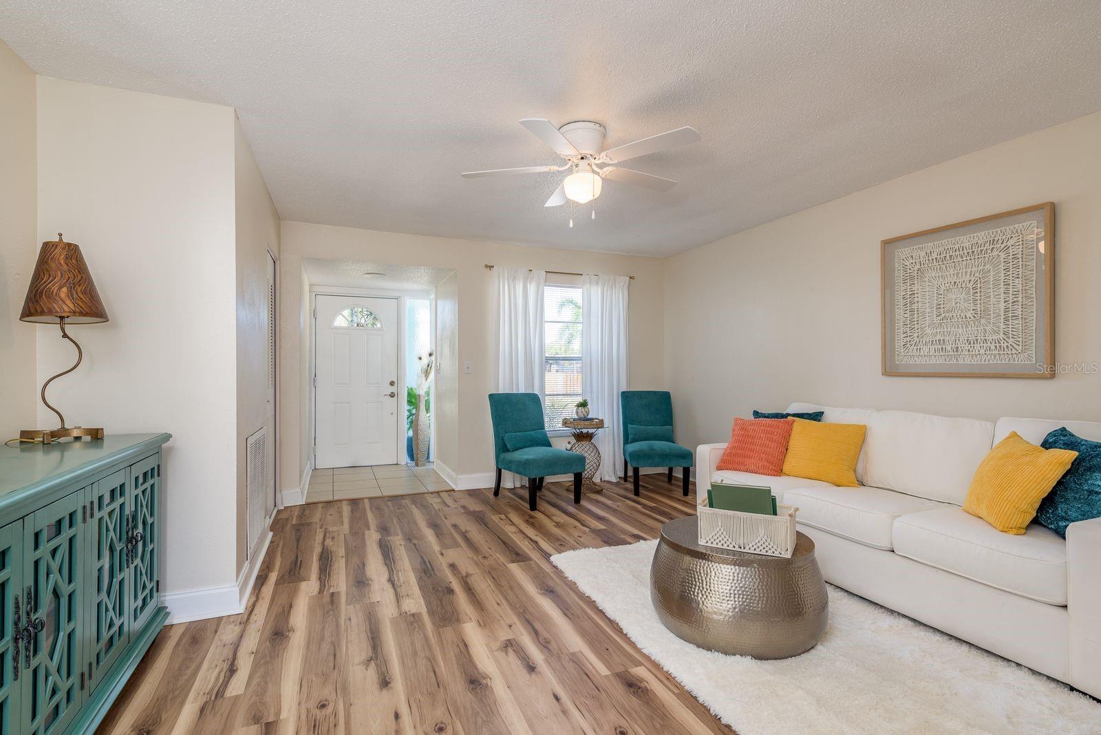 Image 4 of 35 For 2540 Southpointe Drive