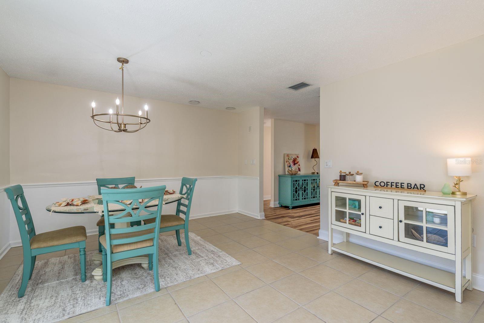 Image 6 of 35 For 2540 Southpointe Drive