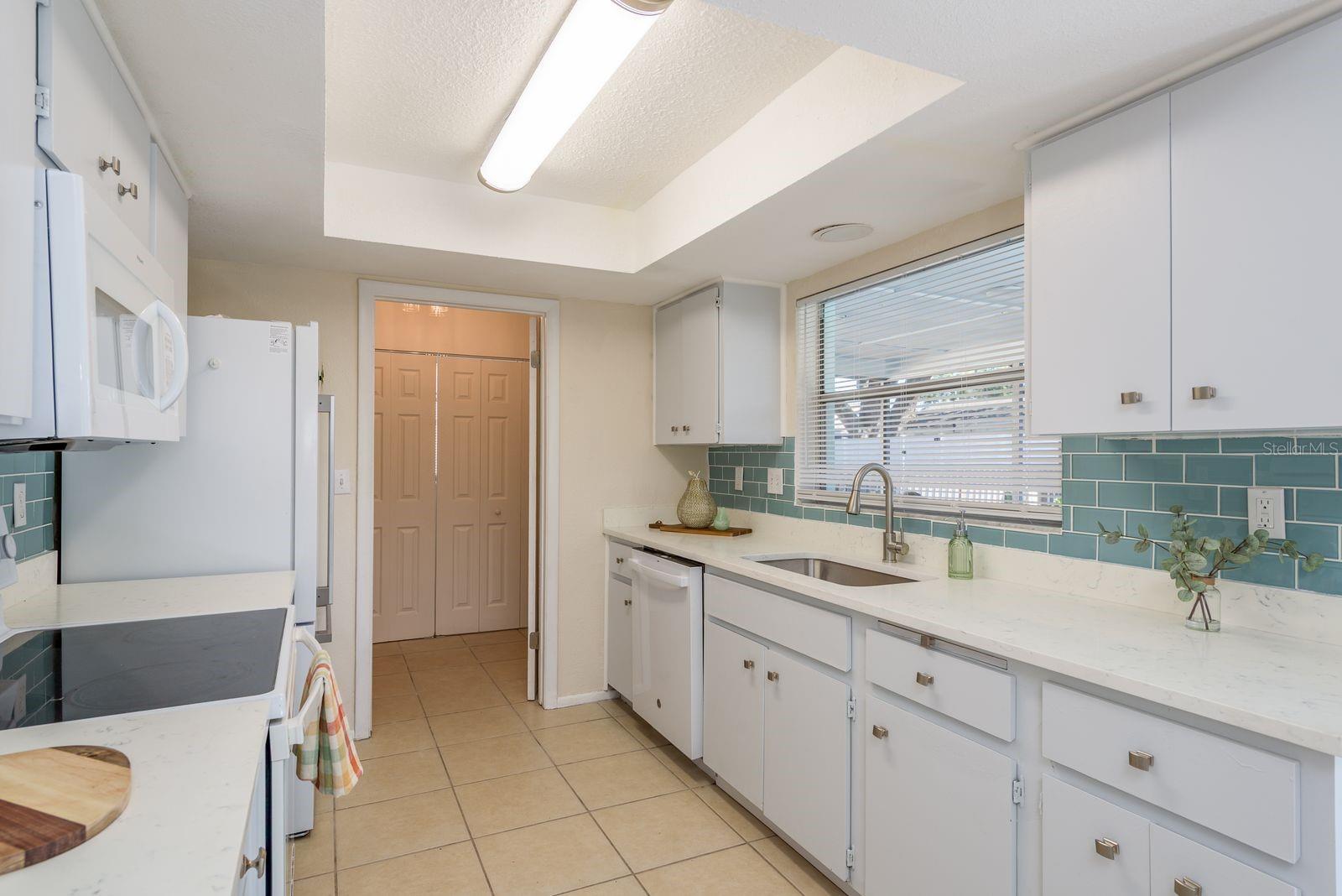 Image 8 of 35 For 2540 Southpointe Drive