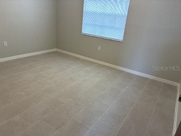 Image 11 of 13 For 2118 Comanche Avenue A