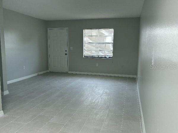 Image 5 of 13 For 2118 Comanche Avenue A