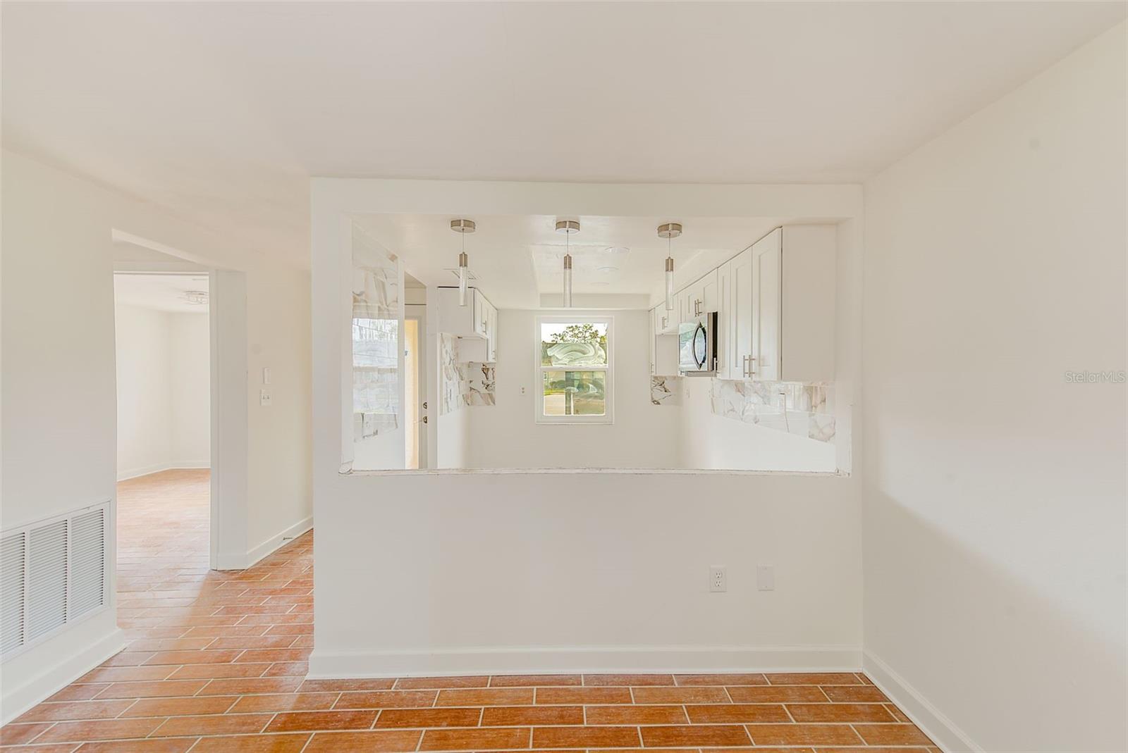 Image 13 of 42 For 4308 Summersun Drive