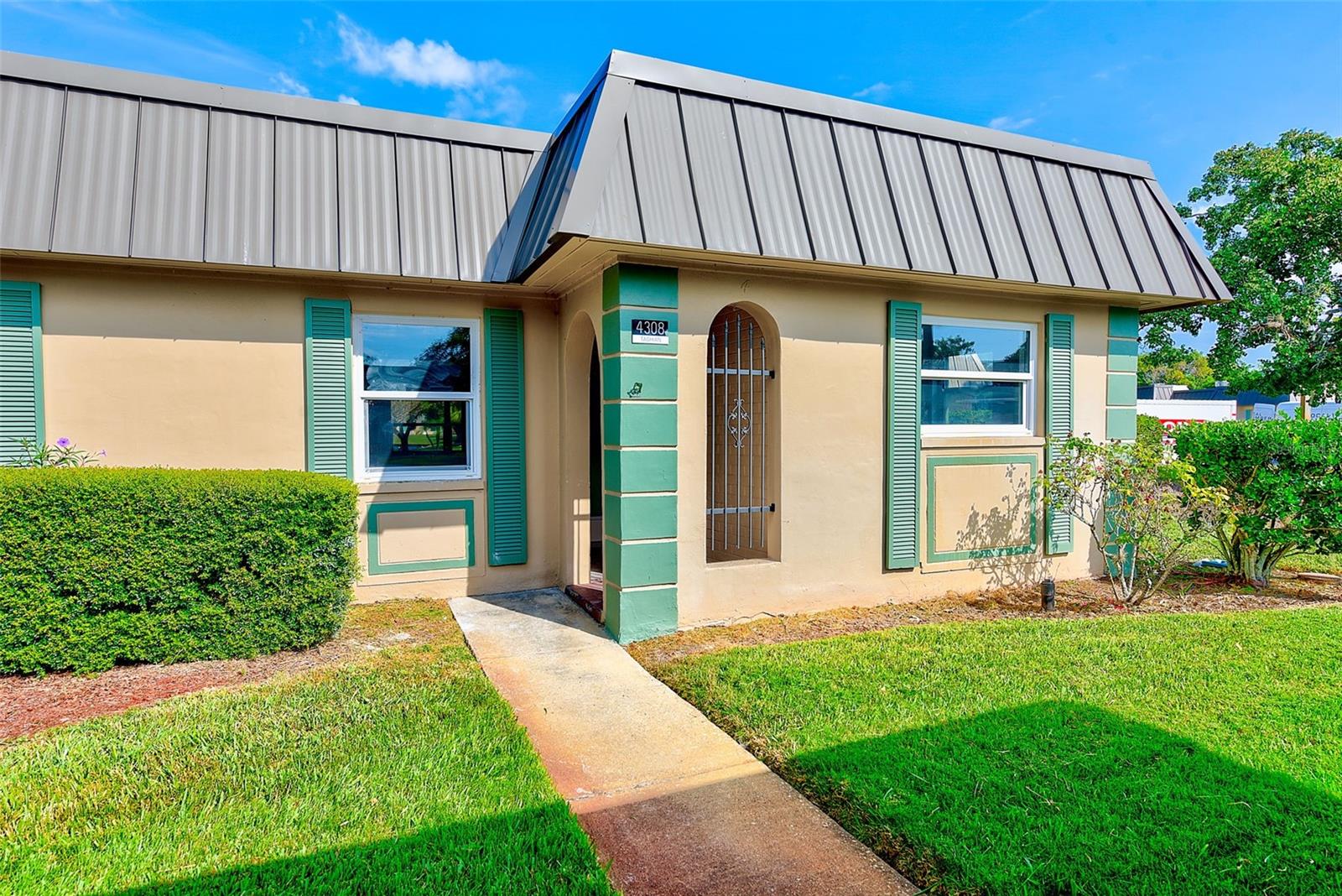 Image 3 of 42 For 4308 Summersun Drive