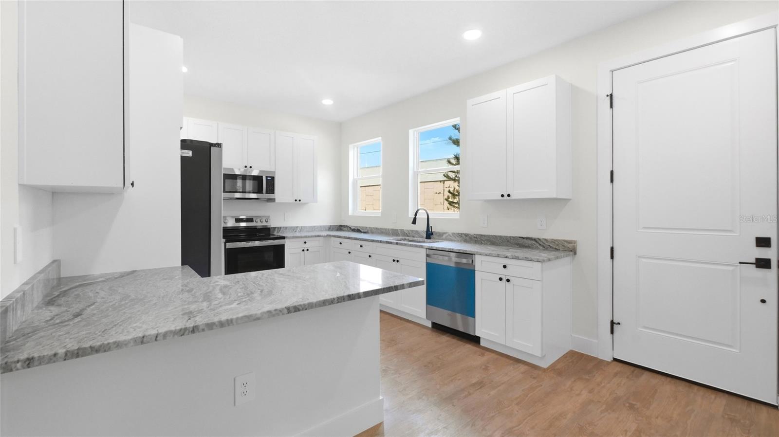 Image 11 of 32 For 4601 14th Avenue