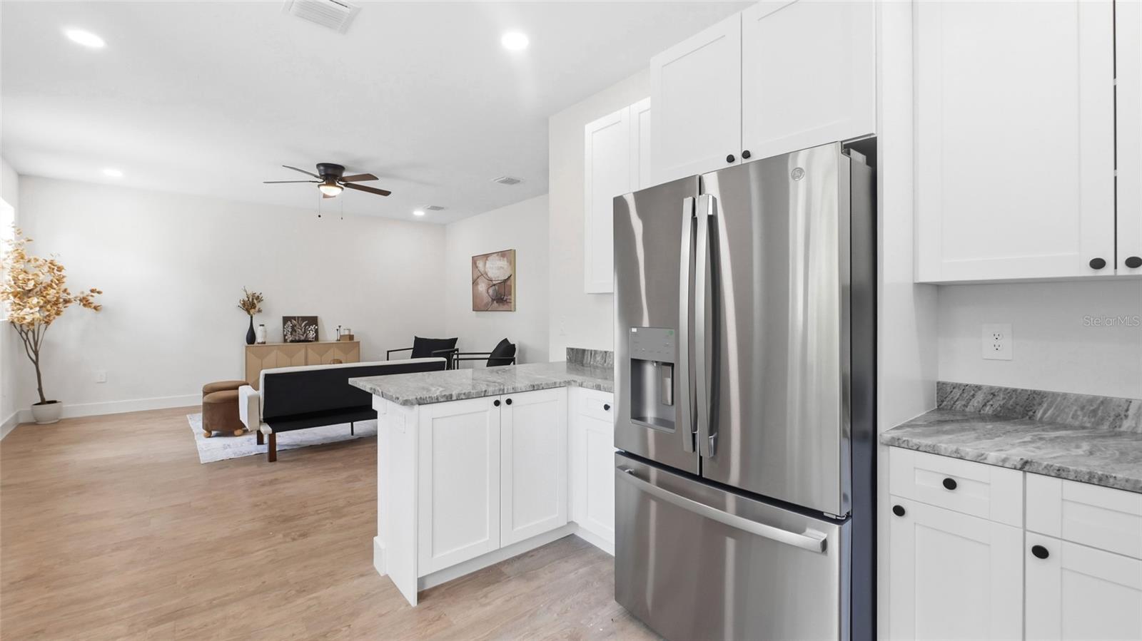 Image 12 of 32 For 4601 14th Avenue