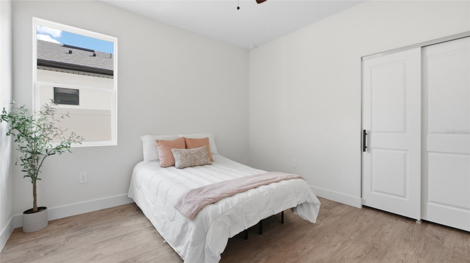 Image 21 of 32 For 4601 14th Avenue