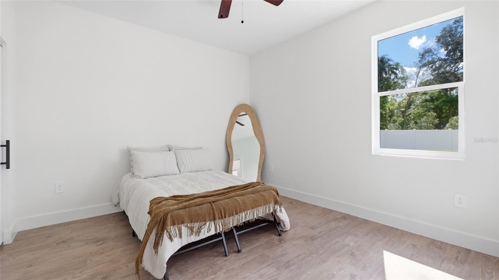 Image 24 of 32 For 4601 14th Avenue