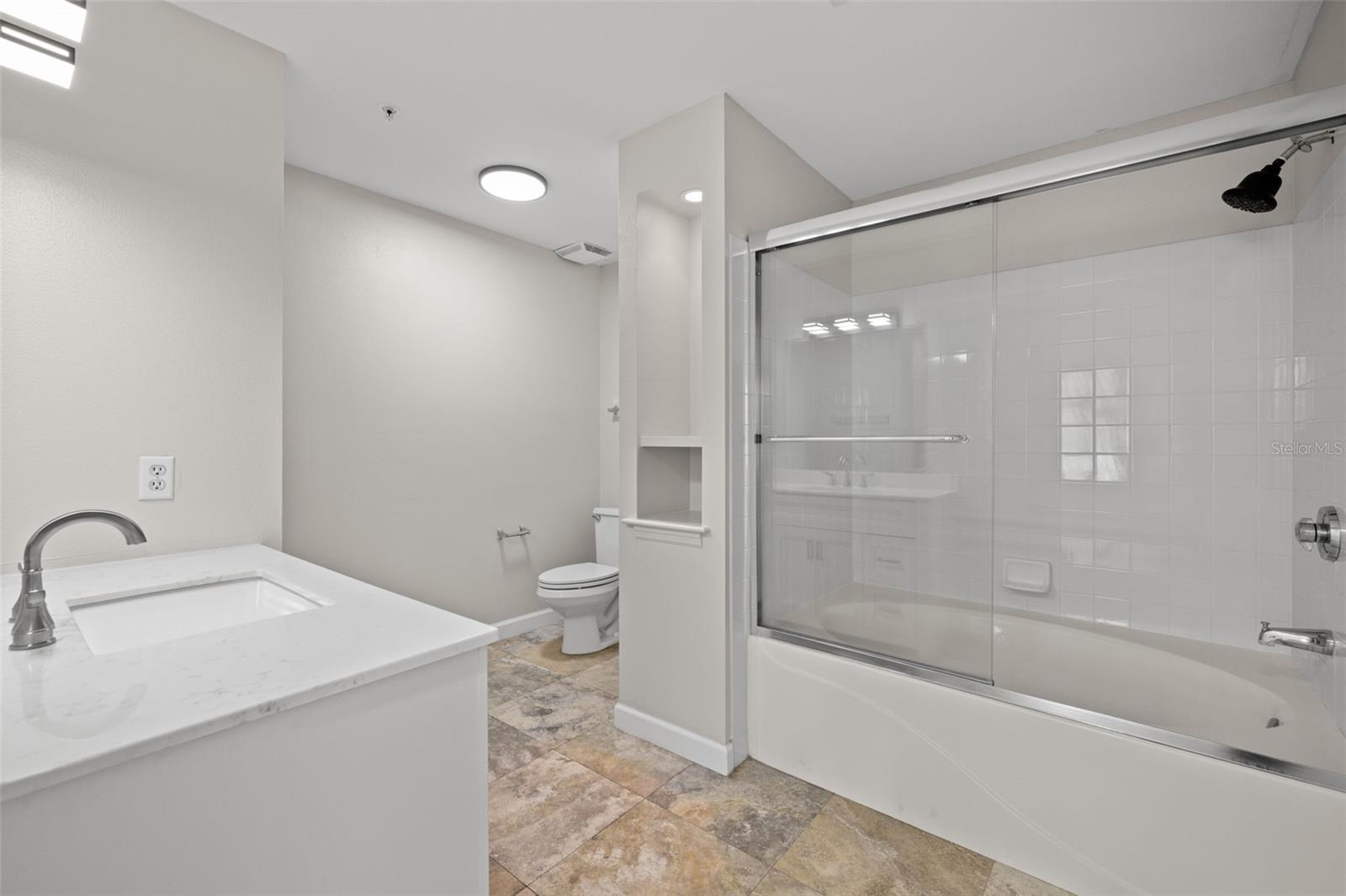 Image 20 of 39 For 345 Bayshore Boulevard 305