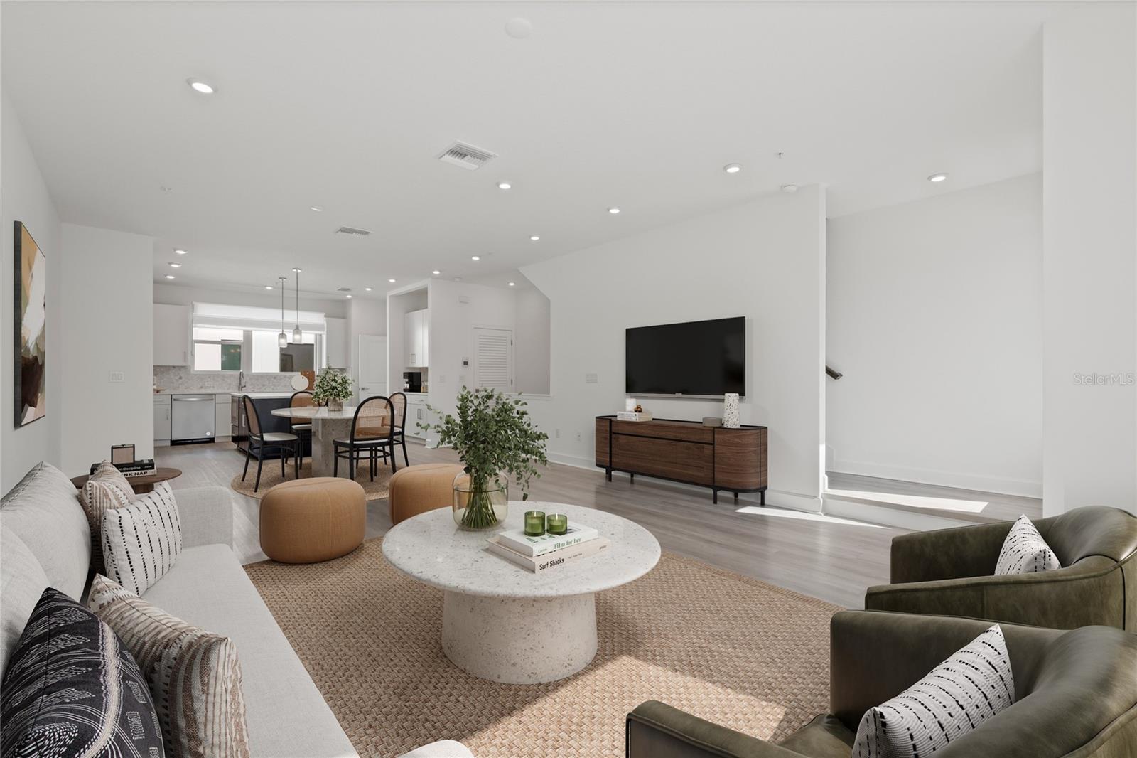 Image 21 of 37 For 305 15th Street N