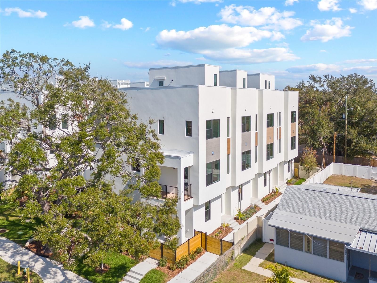 Image 6 of 37 For 305 15th Street N