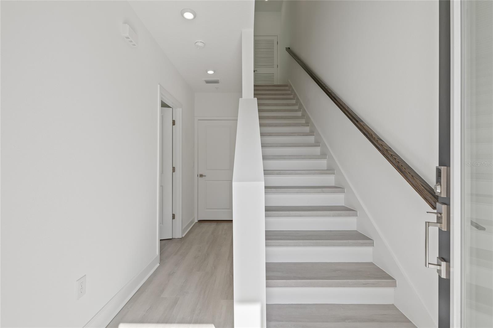 Image 8 of 37 For 305 15th Street N