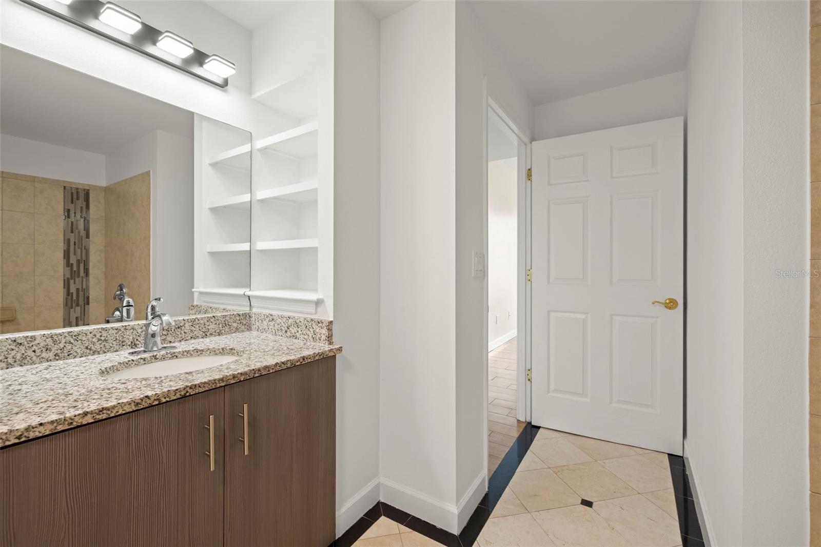 Image 21 of 40 For 345 Bayshore Boulevard 910