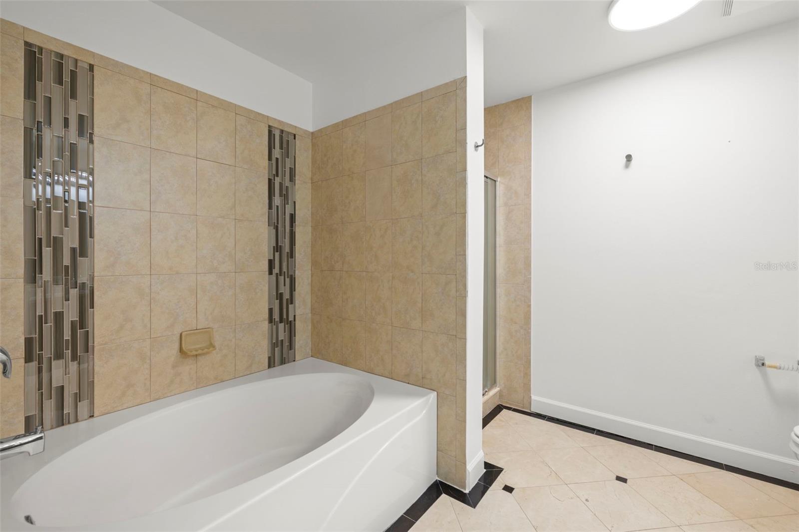 Image 23 of 40 For 345 Bayshore Boulevard 910